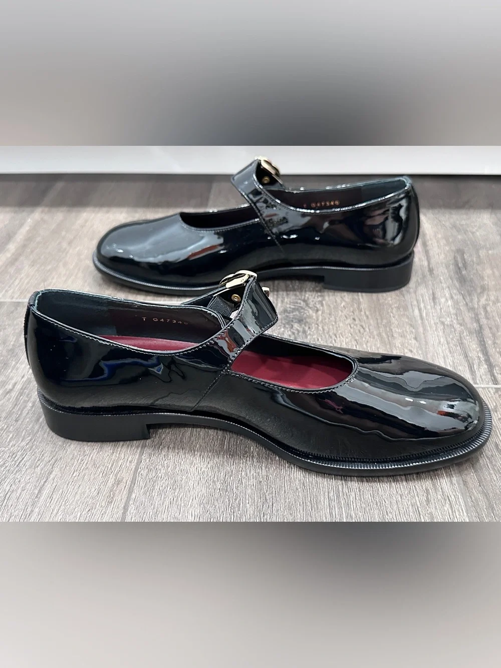 NEW CHANEL BLACK PATENT LEATHER MARYJANES WITH GOLD CC LOGO ADJUSTABLE LOCK 38C